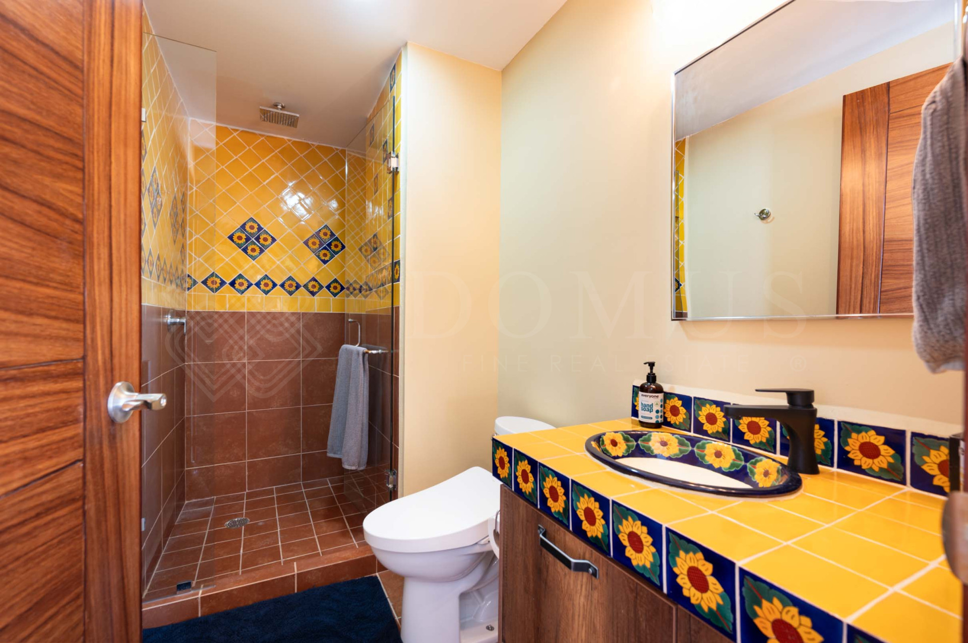 Galeria de Condominio 201 Ocean Singer La Cruz - Condominio frente al mar en venta en La Cruz de Huanacaxtle