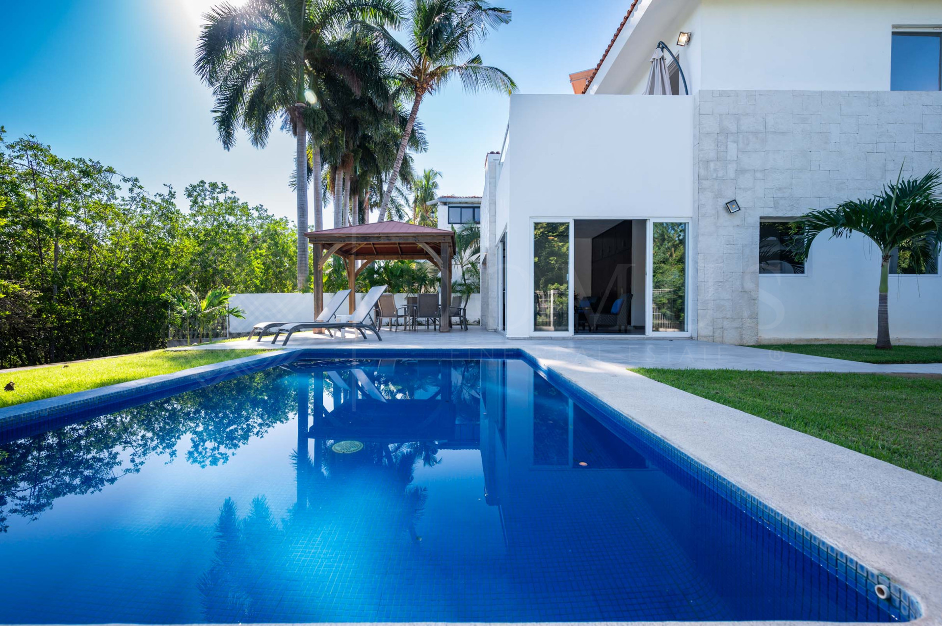 Galeria de Casa Primavera 77 - Casa frente a canal en venta, Nuevo Vallarta