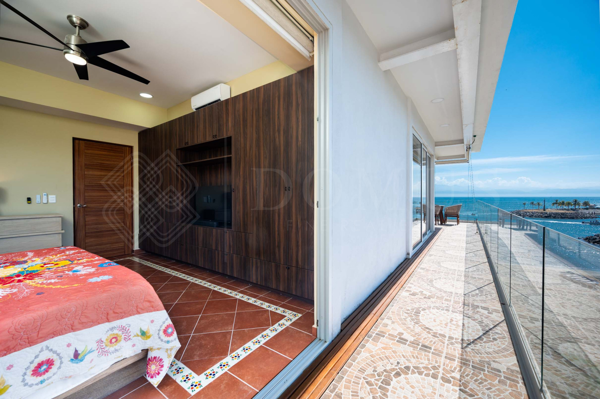 Galeria de Condominio 201 Ocean Singer La Cruz - Condominio frente al mar en venta en La Cruz de Huanacaxtle