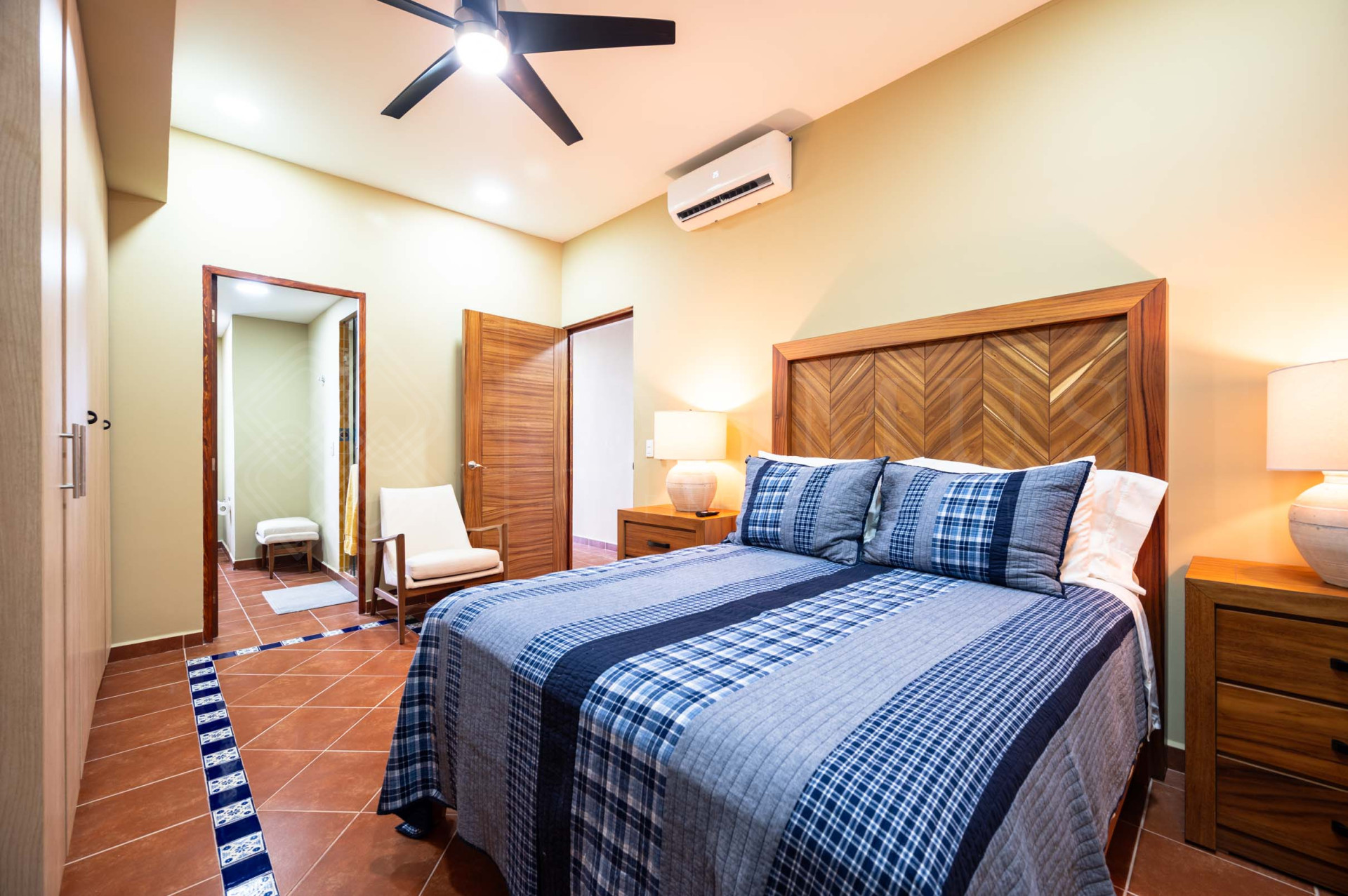 Galeria de Condominio 201 Ocean Singer La Cruz - Condominio frente al mar en venta en La Cruz de Huanacaxtle